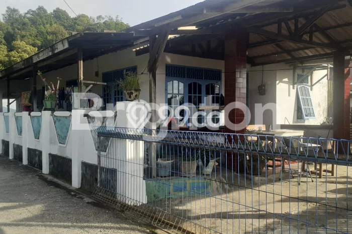 Rumah Berkualitas Prapatan, Balikpapan, LT 300m² LB 112m² Rumah Berkualitas Prapatan, Balikpapan, LT 300m² LB 112m²