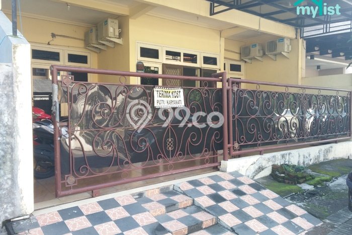 Dijual Rumah Eksklusif 13 KT di Manyar, Surabaya Dijual Rumah Eksklusif 13 KT di Manyar, Surabaya