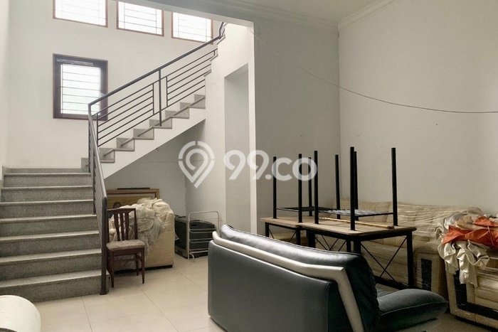 For Sale! Luxury House LT 215m2 Desain Elegan di mekar wangi For Sale! Luxury House LT 215m2 Desain Elegan di mekar wangi