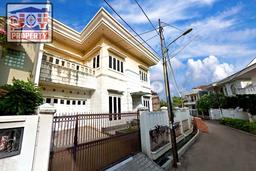Rumah Luxury Modern Siap Huni di Kedoya Baru Jakarta Barat Rumah Luxury Modern Siap Huni di Kedoya Baru Jakarta Barat