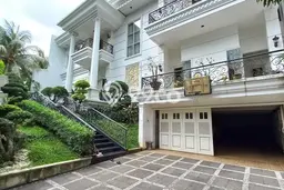 Rumah Mewah LB 1000m2 Siap Huni Desain Elegan di BSD City, Tangerang Rumah Mewah LB 1000m2 Siap Huni Desain Elegan di BSD City, Tangerang