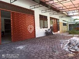 Jual Rumah Mewah Elegan Dengan View Eksklusif di pekunden, Semarang Jual Rumah Mewah Elegan Dengan View Eksklusif di pekunden, Semarang