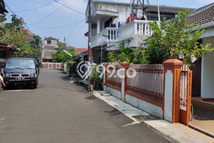 Rumah Strategis Modern Lb 100m2 di Ciputat Timur, Tangerang Selatan Rumah Strategis Modern Lb 100m2 di Ciputat Timur, Tangerang Selatan