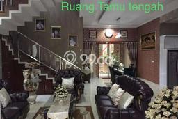 Rumah Lokasi Strategis area Harapan Indah, Bekasi, Luas 276m² LB 330m² Rumah Lokasi Strategis area Harapan Indah, Bekasi, Luas 276m² LB 330m²