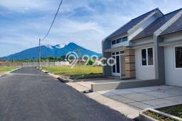 Rumah Lokasi Strategis di Ciomas, Bogor, Luas 75m² LB 36m² Rumah Lokasi Strategis di Ciomas, Bogor, Luas 75m² LB 36m²