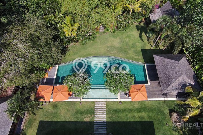 Hunian Elit LB 580m2 Siap Pakai Desain Elegan di Pererenan, Badung Hunian Elit LB 580m2 Siap Pakai Desain Elegan di Pererenan, Badung