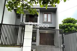 LISTING BARU! Rumah Premium area Cinere, Luas 170m² LB 200m² LISTING BARU! Rumah Premium area Cinere, Luas 170m² LB 200m²