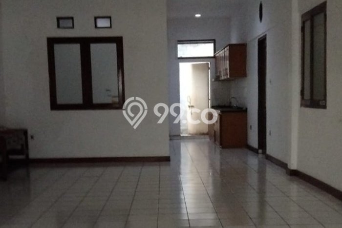 Rumah Luxury Modern Tanpa Renovasi di Burangrang Bandung Rumah Luxury Modern Tanpa Renovasi di Burangrang Bandung