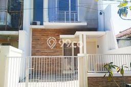 Dijual Hunian Rumah Nyaman 3 Kamar di Mulyosari, Surabaya Dijual Hunian Rumah Nyaman 3 Kamar di Mulyosari, Surabaya