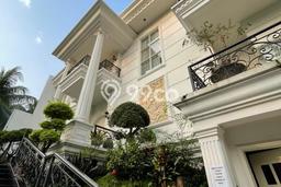 Dijual Rumah Mewah Megah Dengan View Cantik di BSD, Tangerang Dijual Rumah Mewah Megah Dengan View Cantik di BSD, Tangerang