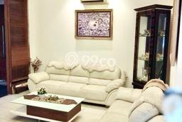 Rumah Exclusive LT 900m² / LB 300m² di Kawasan Asri Lippo Karawaci, Tangerang Rumah Exclusive LT 900m² / LB 300m² di Kawasan Asri Lippo Karawaci, Tangerang