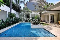 Ready to Use! Premium House LT 772m2 Desain Elegan di Ampera Ready to Use! Premium House LT 772m2 Desain Elegan di Ampera