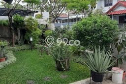 LOKASI STRATEGIS! Rumah di Permata Buana, Dekat Tol, 4 KT, LT 180m² LB 265m² LOKASI STRATEGIS! Rumah di Permata Buana, Dekat Tol, 4 KT, LT 180m² LB 265m²