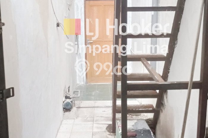 Bisa KPR! Rumah Strategis area Ketileng, LT 120m² LB 148m² Bisa KPR! Rumah Strategis area Ketileng, LT 120m² LB 148m²