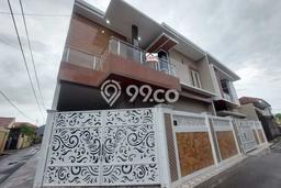 Rumah Modern Cantik 4 Kamar Bisa Langsung Pindah di Mangkubumen Rumah Modern Cantik 4 Kamar Bisa Langsung Pindah di Mangkubumen