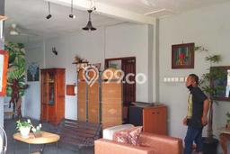 Hunian Mewah LB 1000m2 Siap Pakai Desain Elegan di Jati Padang, Jakarta Selatan Hunian Mewah LB 1000m2 Siap Pakai Desain Elegan di Jati Padang, Jakarta Selatan