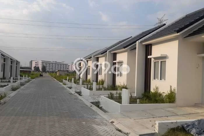 For Sale Hunian Rumah Nyaman 2 KT di Cikarang, Bekasi For Sale Hunian Rumah Nyaman 2 KT di Cikarang, Bekasi