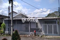 SPECIAL OFFER! Rumah area Tidar, 3 KT, Lingkungan Asri, LT 160m² LB 160m² SPECIAL OFFER! Rumah area Tidar, 3 KT, Lingkungan Asri, LT 160m² LB 160m²