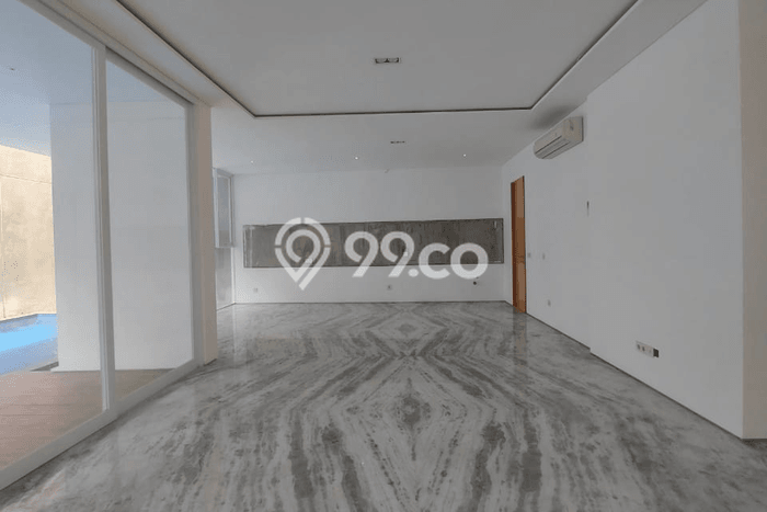 Rumah Elit Modern Tanpa Renovasi di Pondok Indah Jakarta Selatan Rumah Elit Modern Tanpa Renovasi di Pondok Indah Jakarta Selatan