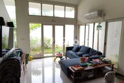 Rumah Strategis Modern Lb 171m2 di Cikupa, Tangerang Rumah Strategis Modern Lb 171m2 di Cikupa, Tangerang