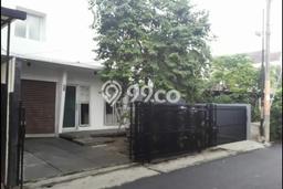 Rumah Eksklusif Dijual LT 200m2 di Pesanggrahan, Jakarta Selatan Rumah Eksklusif Dijual LT 200m2 di Pesanggrahan, Jakarta Selatan