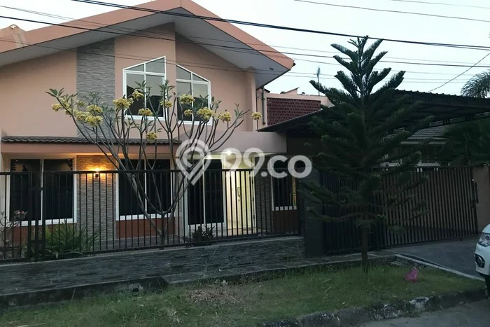 Disewakan segera hunian minimalis lokasi strategis 4 Kamar di Dukuh Pakis, Surabaya Disewakan segera hunian minimalis lokasi strategis 4 Kamar di Dukuh Pakis, Surabaya