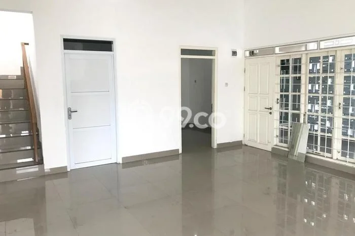Disewakan! Rumah 3 Kamar Tidur &
2 Kamar Mandi di Ciparigi, Bogor Disewakan! Rumah 3 Kamar Tidur &
2 Kamar Mandi di Ciparigi, Bogor