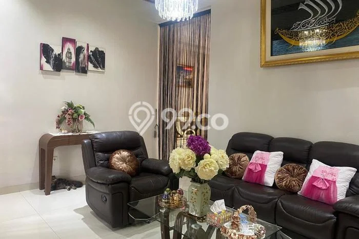 For Sale! Premium House LT 345m2 Desain Modern di Joglo For Sale! Premium House LT 345m2 Desain Modern di Joglo