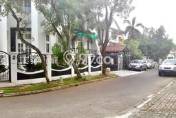 Rumah Luxury Modern Siap Huni di BSD Puspita Loka Tangerang Rumah Luxury Modern Siap Huni di BSD Puspita Loka Tangerang