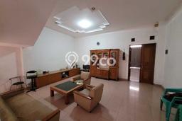 Rumah Terawat LT 255m² / LB 400m² di Lokasi Strategis Sudirman, Bandung Rumah Terawat LT 255m² / LB 400m² di Lokasi Strategis Sudirman, Bandung