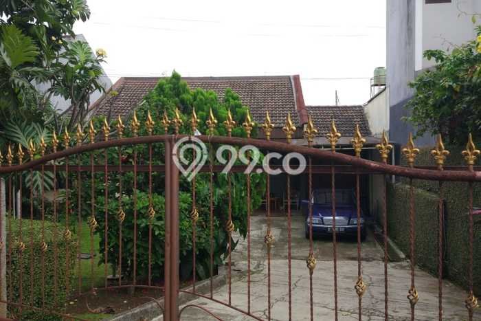 Rumah Modern 4 Kamar Terawat di Kompleks Cluster Sukasari, Bandung Rumah Modern 4 Kamar Terawat di Kompleks Cluster Sukasari, Bandung