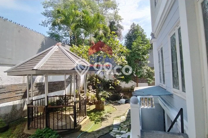 Rumah Elit Modern Siap Huni di Setra Duta Bandung Rumah Elit Modern Siap Huni di Setra Duta Bandung
