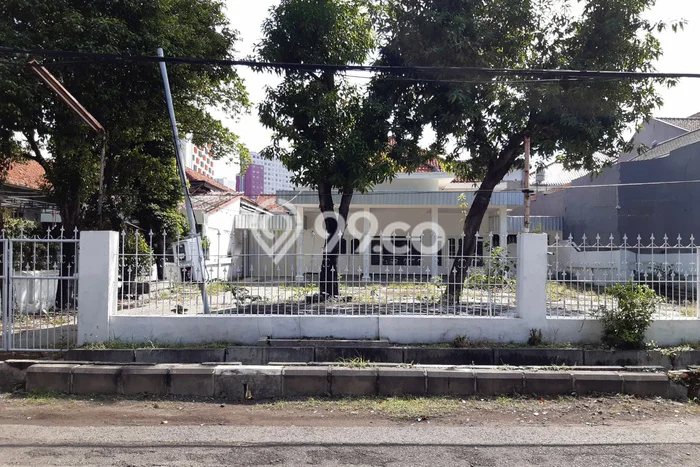 Siap Huni Rumah Mewah 5 Kamar di Gubeng Dekat ke Mana Saja Siap Huni Rumah Mewah 5 Kamar di Gubeng Dekat ke Mana Saja