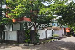 Rumah di Antapani, Bandung, Luas 298m² LB 381m² Rumah di Antapani, Bandung, Luas 298m² LB 381m²