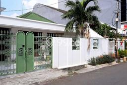 Ready to Use! Luxury House LT 235m2 Desain Elegan di Tanjung Duren Ready to Use! Luxury House LT 235m2 Desain Elegan di Tanjung Duren