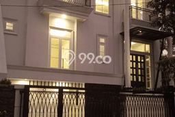 Rumah Eksklusif Dijual LT 350m2 di Kebayoran Baru, Jakarta Selatan Rumah Eksklusif Dijual LT 350m2 di Kebayoran Baru, Jakarta Selatan