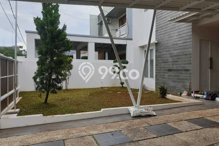 Ready to Use! Luxury House LT 350m2 Desain Modern di Jaka Sampurna Ready to Use! Luxury House LT 350m2 Desain Modern di Jaka Sampurna