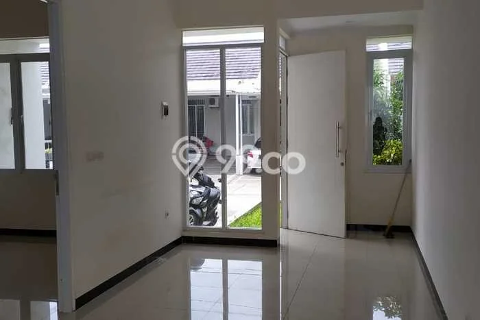 Jarang Ada! Rumah Sewa 2 Kamar Nyaman Siap Huni Taman Kopo Indah Jarang Ada! Rumah Sewa 2 Kamar Nyaman Siap Huni Taman Kopo Indah