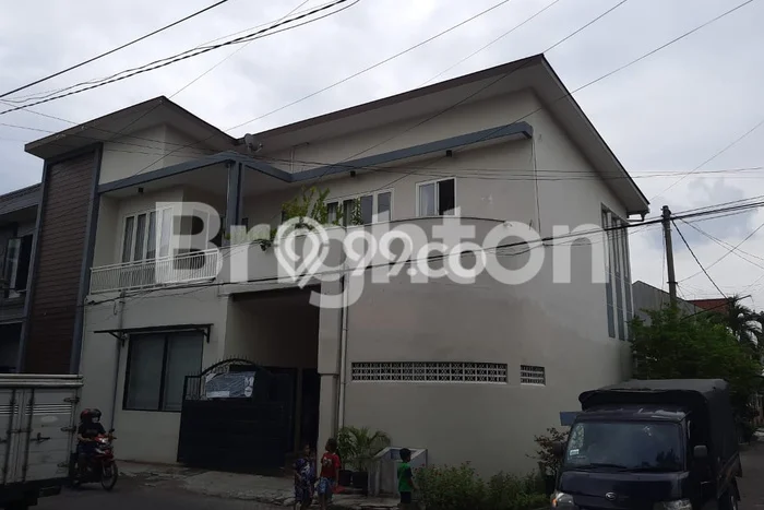 Jual Rumah Strategis Bagus Punya 3 KT di Sidoarjo Sidoarjo SHM Jual Rumah Strategis Bagus Punya 3 KT di Sidoarjo Sidoarjo SHM