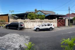 Hunian Mewah LB 850m2 Siap Pakai Desain Elegan di Kertajaya, Surabaya Hunian Mewah LB 850m2 Siap Pakai Desain Elegan di Kertajaya, Surabaya