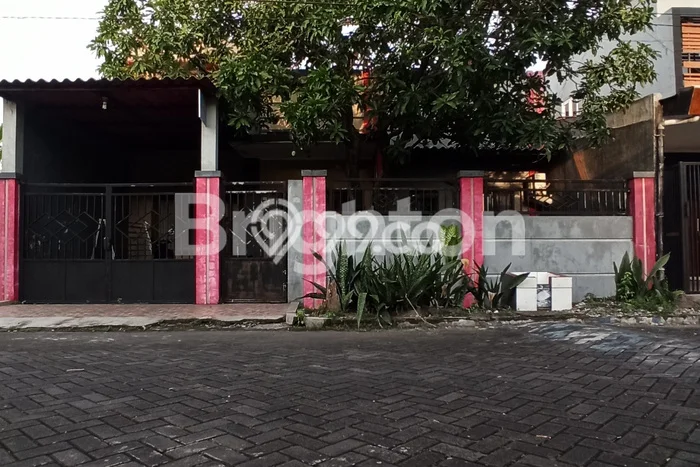 Dijual Rumah Eksklusif 3 KT di Pondok Tjandra, Sidoarjo Dijual Rumah Eksklusif 3 KT di Pondok Tjandra, Sidoarjo