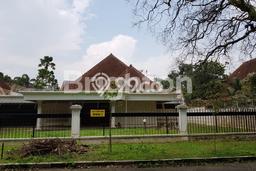 Rumah Disewakan Malang LT 810m2 LB 780m2 Area Gunung-gunung Rumah Disewakan Malang LT 810m2 LB 780m2 Area Gunung-gunung