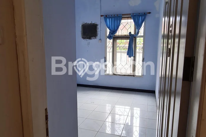 Rumah Nyaman 3 KT LB 220m2 Kondisi Bagus di Bukit Sari Rumah Nyaman 3 KT LB 220m2 Kondisi Bagus di Bukit Sari