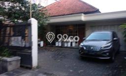 Hunian Mewah LB 200m2 Siap Pakai Desain Elegan di Riau, Bandung Hunian Mewah LB 200m2 Siap Pakai Desain Elegan di Riau, Bandung
