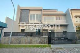 Kesempatan Investasi 4 Kamar Tidur dan 4 Kamar Mandi di Sukolilo, Dekat Pusat Kota, Surabaya Kesempatan Investasi 4 Kamar Tidur dan 4 Kamar Mandi di Sukolilo, Dekat Pusat Kota, Surabaya