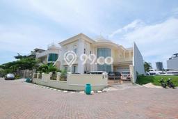 Ready to Use! Luxury House LT 744m2 Desain Elegan di Pantai Mutiara Ready to Use! Luxury House LT 744m2 Desain Elegan di Pantai Mutiara