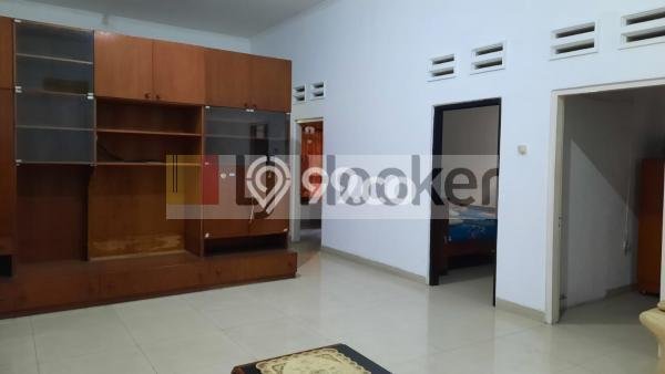 Siap Huni Rumah Mewah 4 Kamar di Laweyan Dekat ke Mana Pun Siap Huni Rumah Mewah 4 Kamar di Laweyan Dekat ke Mana Pun