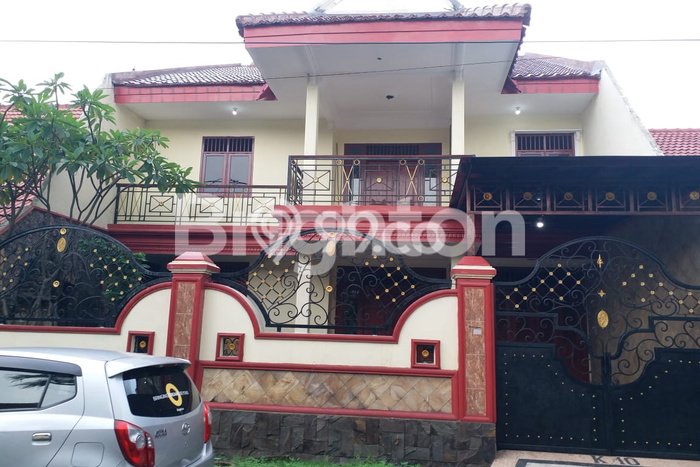 Siap Huni Rumah Mewah 4 Kamar di Sidoarjo Dekat ke Mana Pun Siap Huni Rumah Mewah 4 Kamar di Sidoarjo Dekat ke Mana Pun