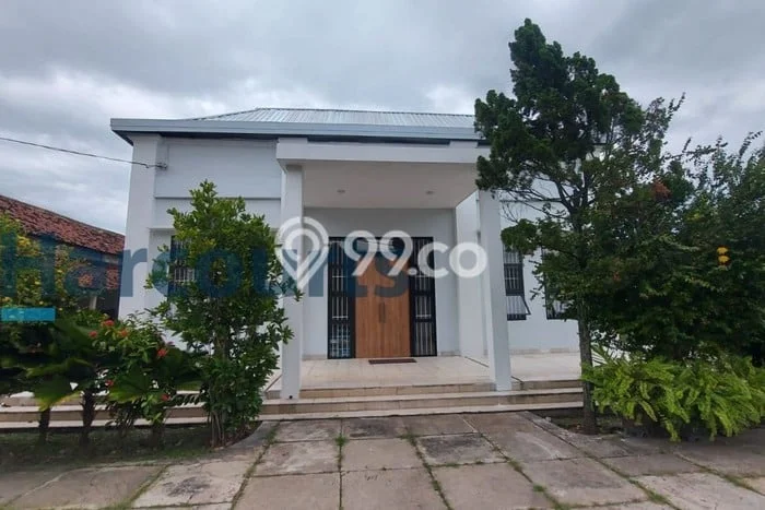 Siap Huni Rumah Mewah 4 Kamar di Taman Dekat ke Mana Saja Siap Huni Rumah Mewah 4 Kamar di Taman Dekat ke Mana Saja