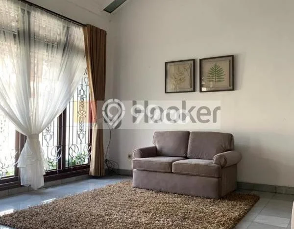 Rumah sewa siap huni 4 KT di Kemanggisan, Jakarta Barat Rumah sewa siap huni 4 KT di Kemanggisan, Jakarta Barat